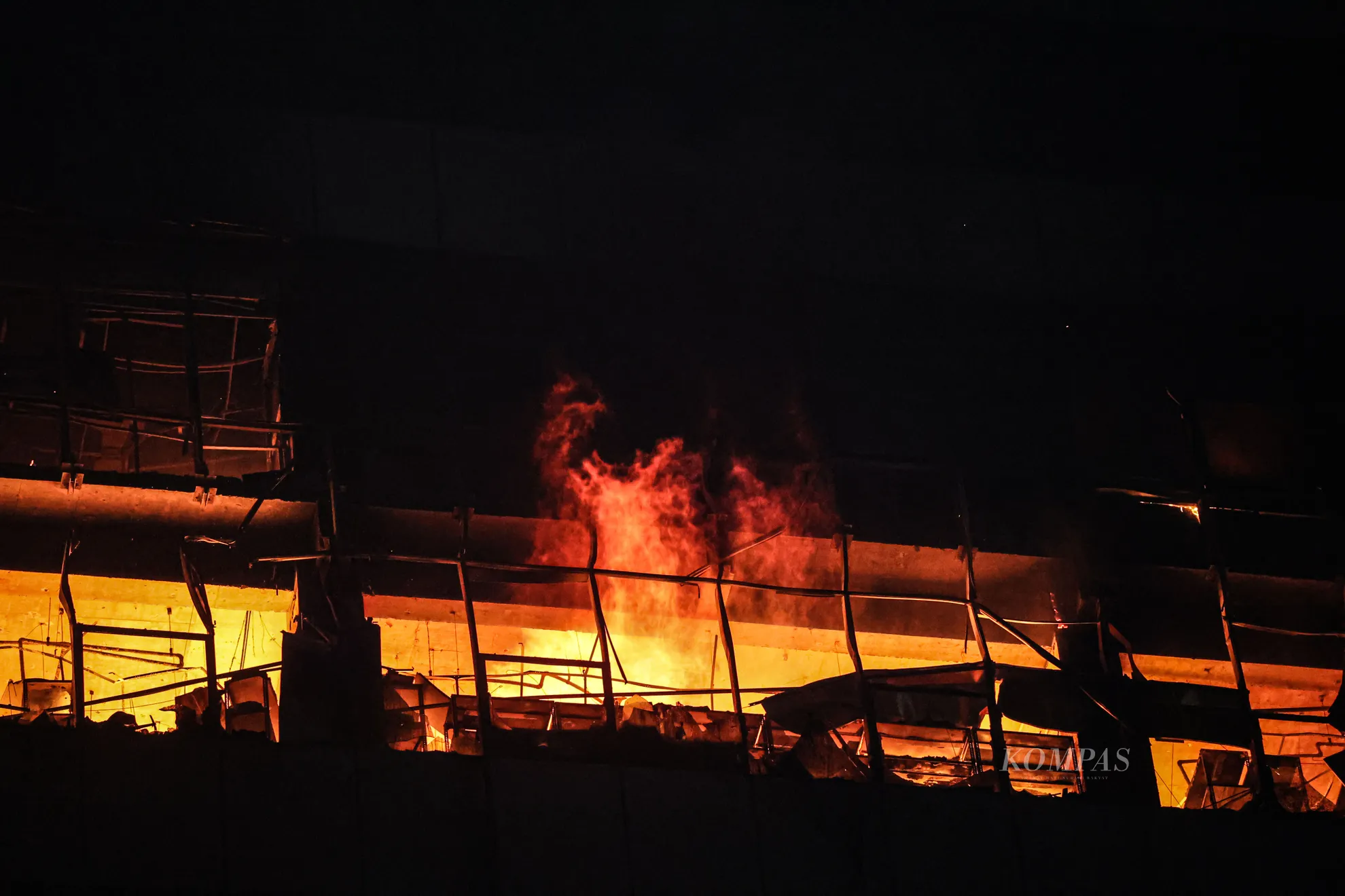 kebakaran gedung bapenda